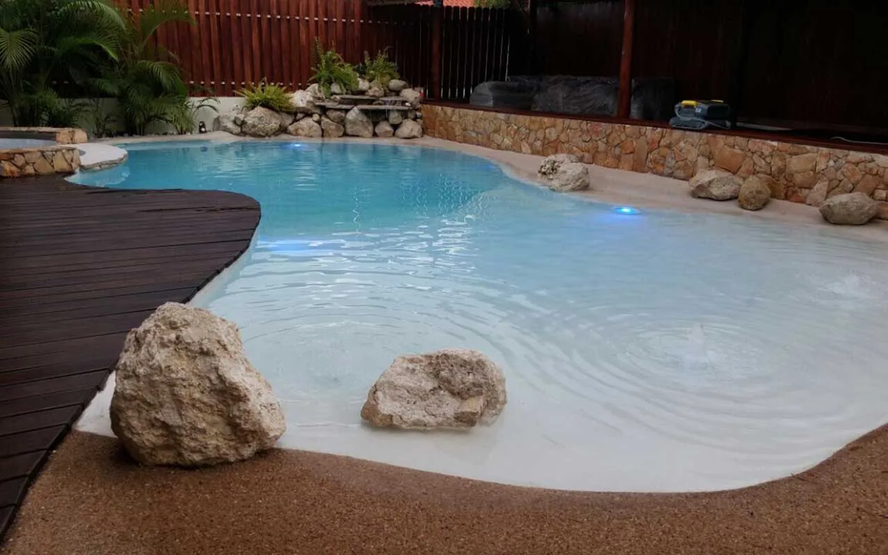 Construcao piscina luxo comporta 10