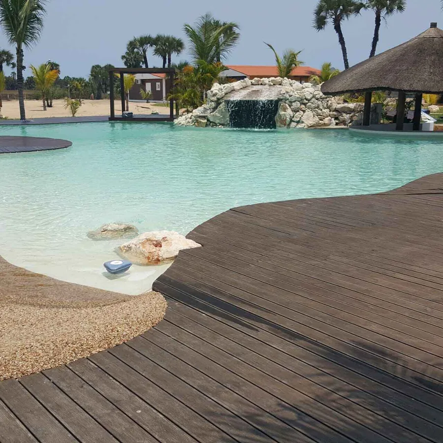 Construcao piscina luxo comporta 6
